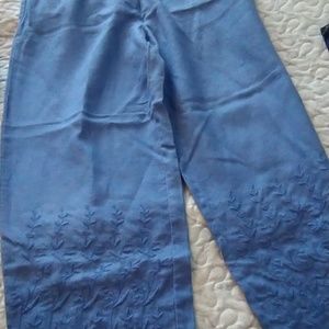 Soft blue linen capris with cute embroidery detail
